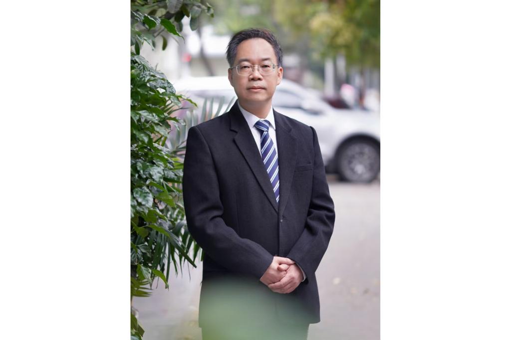 黄俊杰   博士